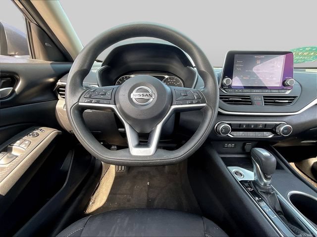 Used 2022 Nissan Altima 2.5 SV FWD image 10