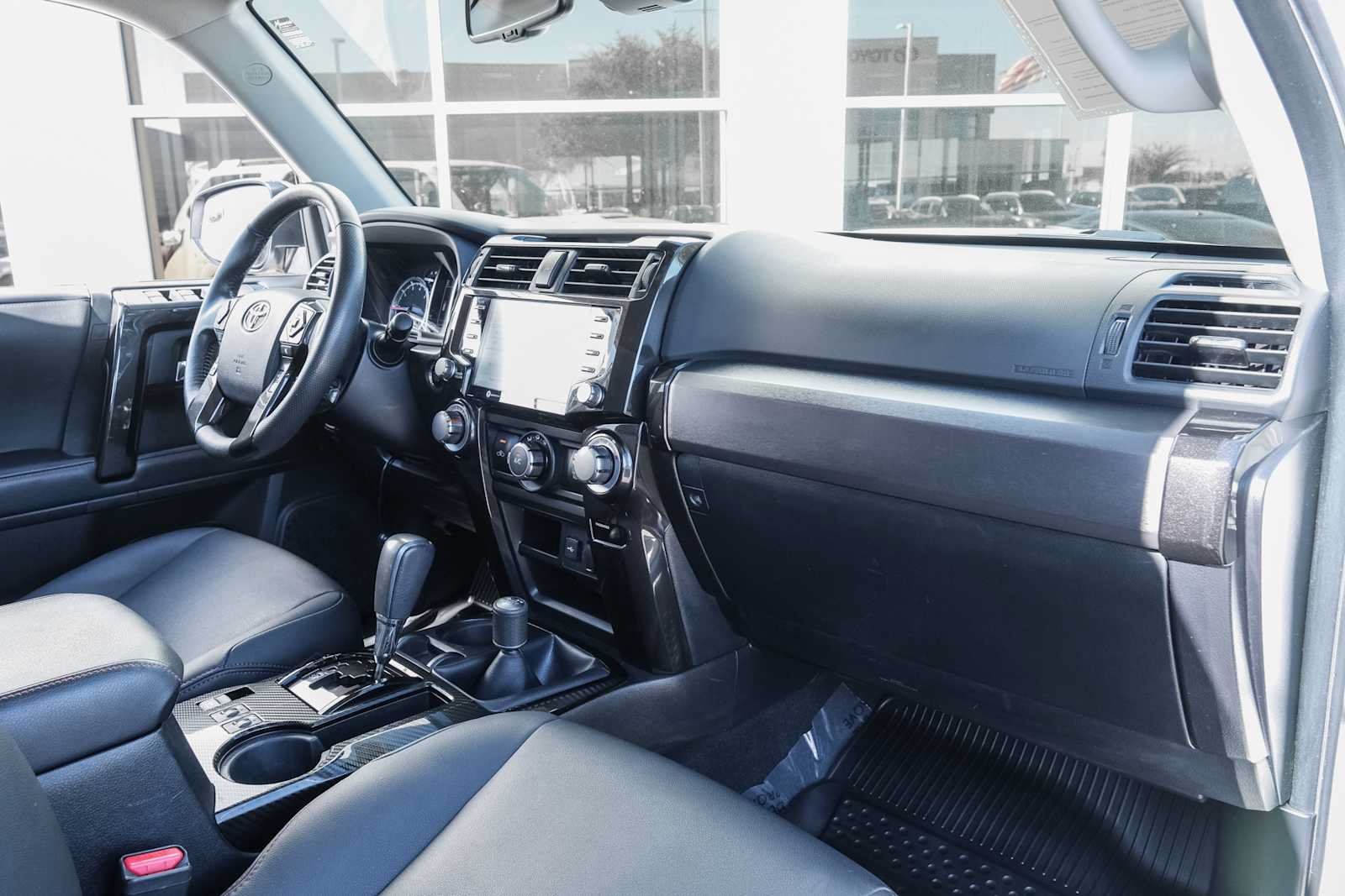 Used 2020 Toyota 4Runner Venture w/ Moonroof Package AWD/4WD image 24