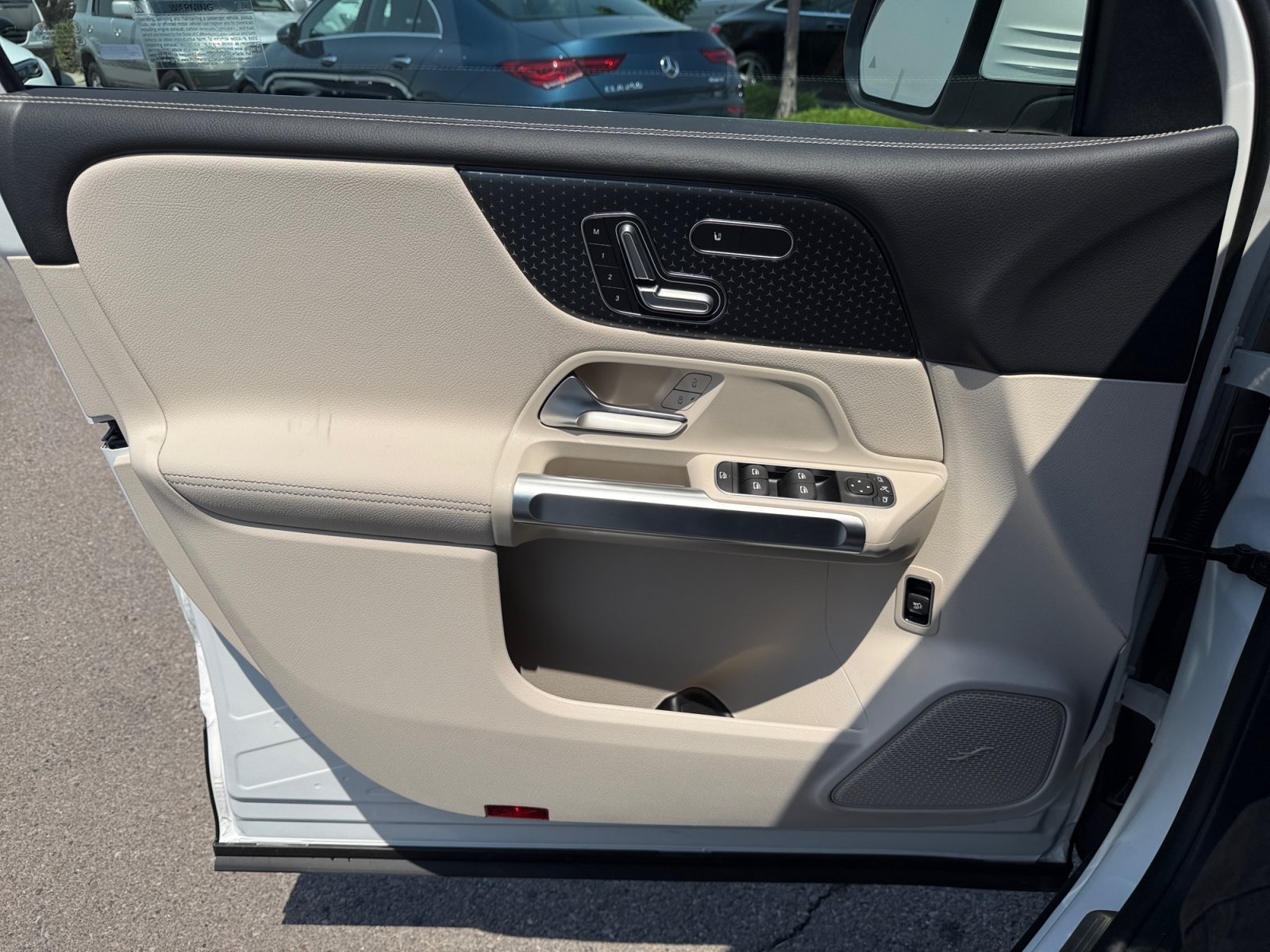 New 2026 Mercedes-Benz GLB 250 4MATIC image 13