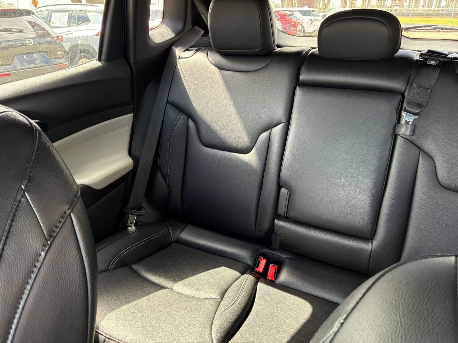 Used 2025 Jeep Compass Limited image 35