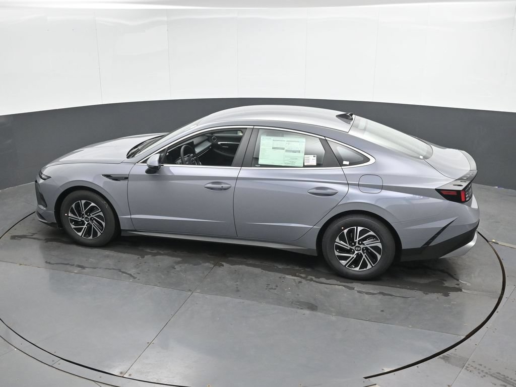 New 2026 Hyundai Sonata Blue FWD image 18