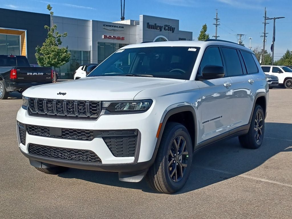 New 2026 Jeep Grand Cherokee L 4WD image 2