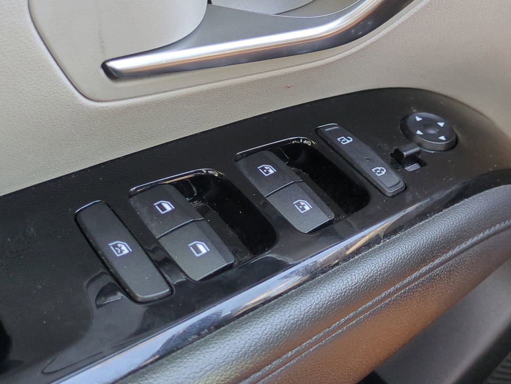 Used 2022 Hyundai Tucson Limited w/ Cargo Package FWD image 28