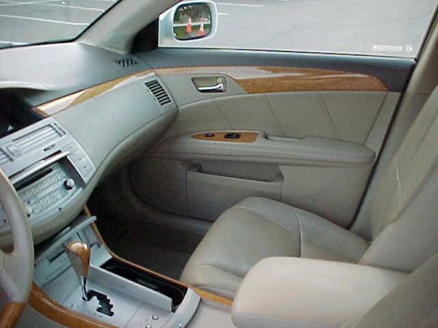 Used 2006 Toyota Avalon Limited image 16
