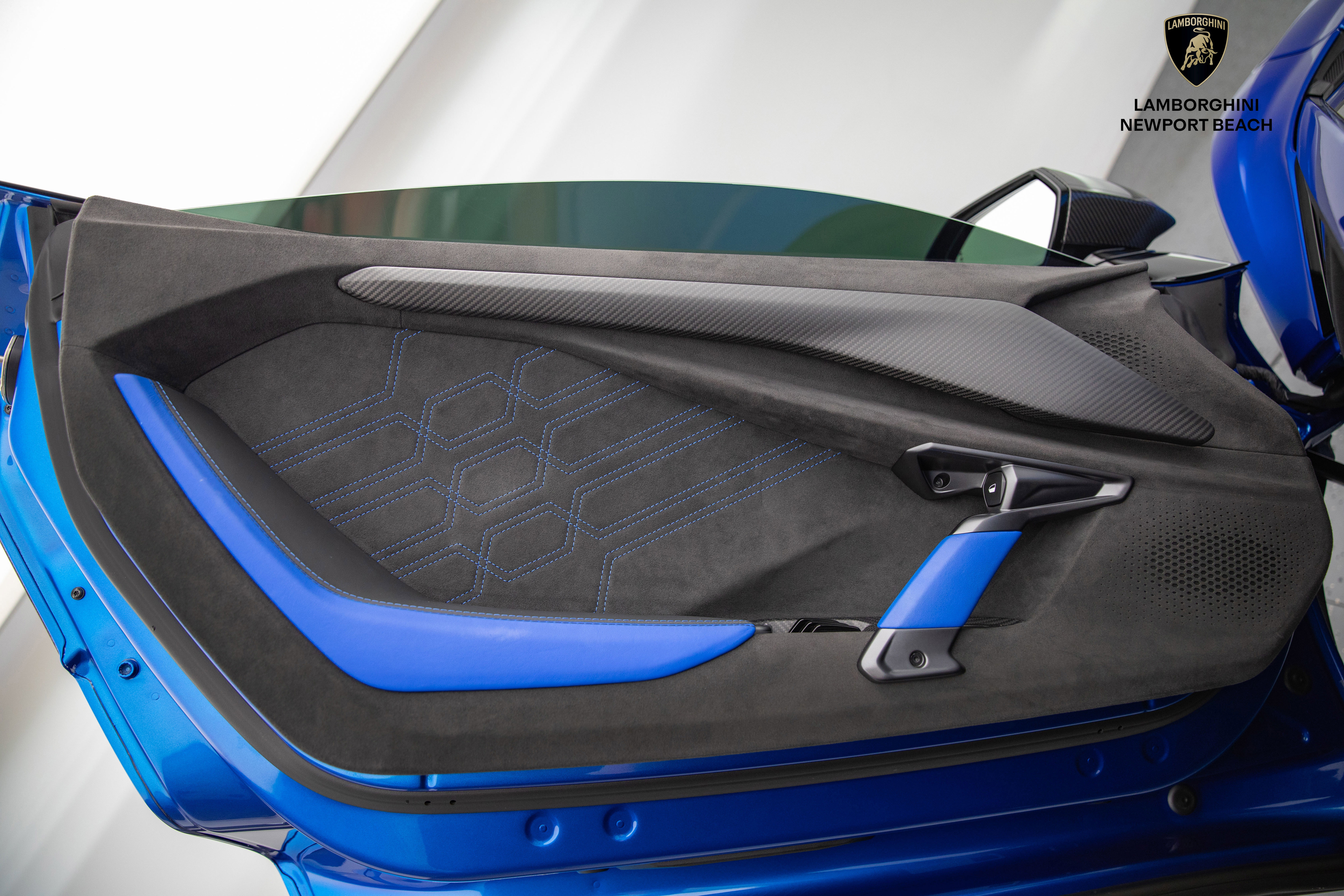 Used 2024 Lamborghini Revuelto image 53