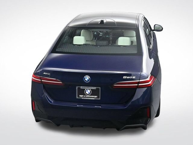 New 2027 BMW 550e xDrive AWD/4WD image 25