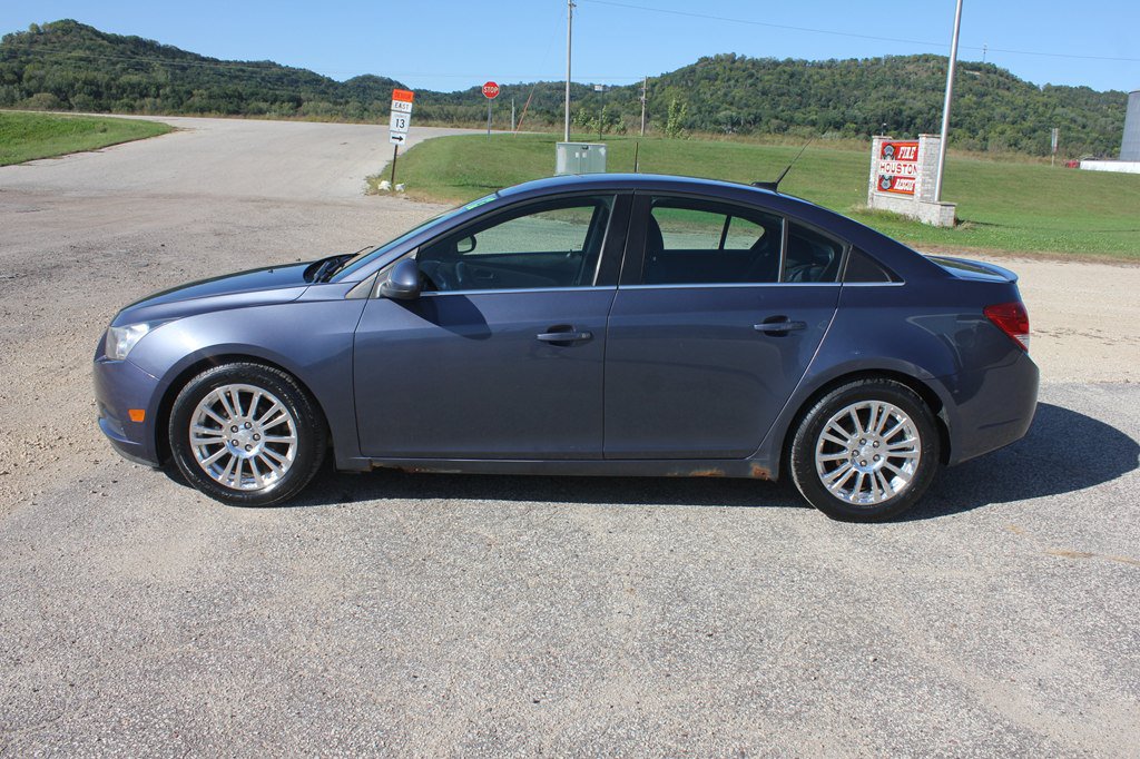 Used 2013 Chevrolet Cruze Eco FWD image 8