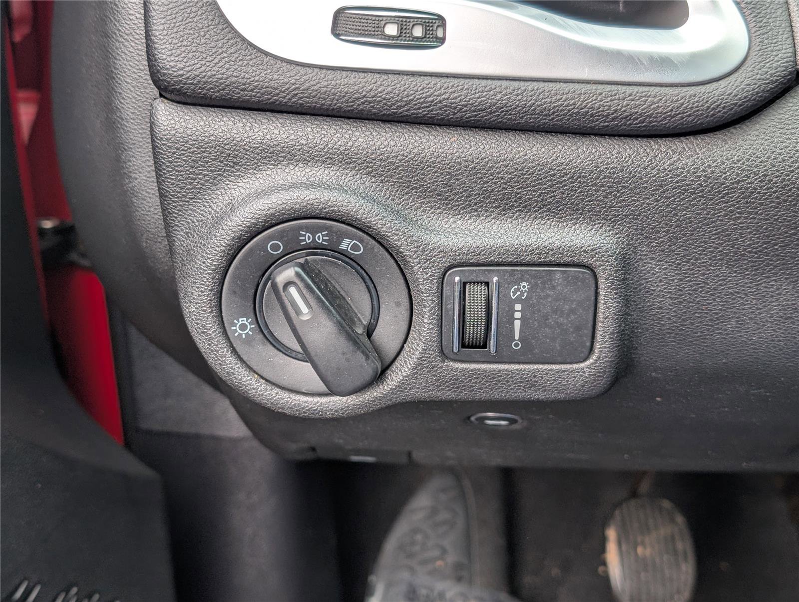 Used 2014 Dodge Dart SE w/ Convenience Group FWD image 18