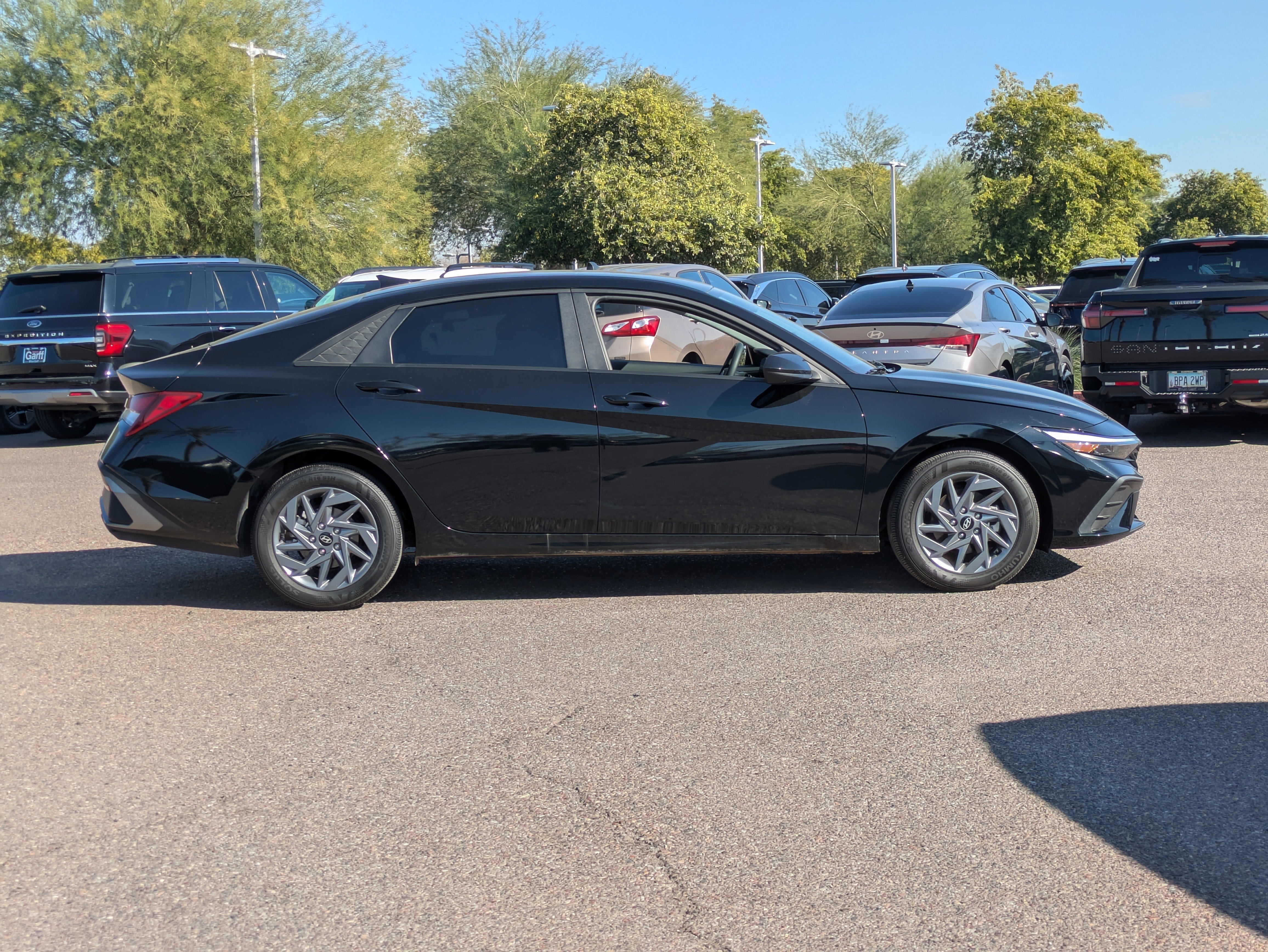 Certified 2024 Hyundai Elantra SEL image 2