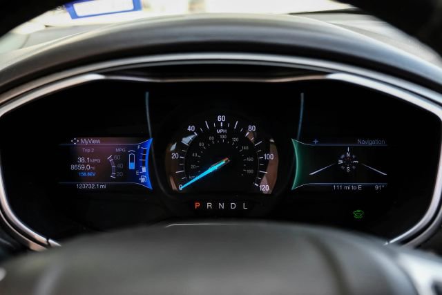 Used 2016 Ford Fusion SE w/ Equipment Group 502A image 24