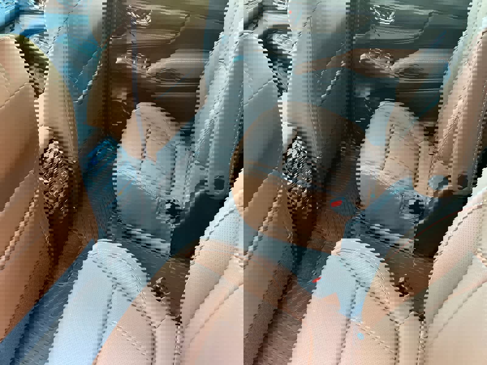 Used 2024 Subaru Ascent Touring image 5