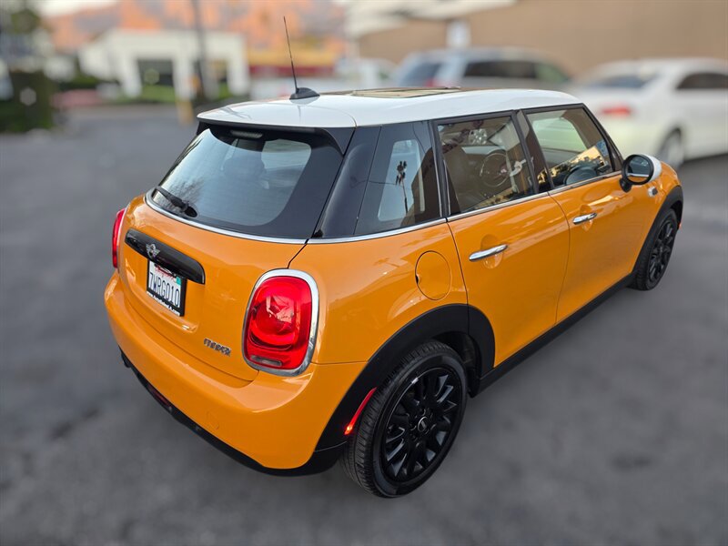 Used 2016 MINI Cooper 4-Door Hardtop image 6
