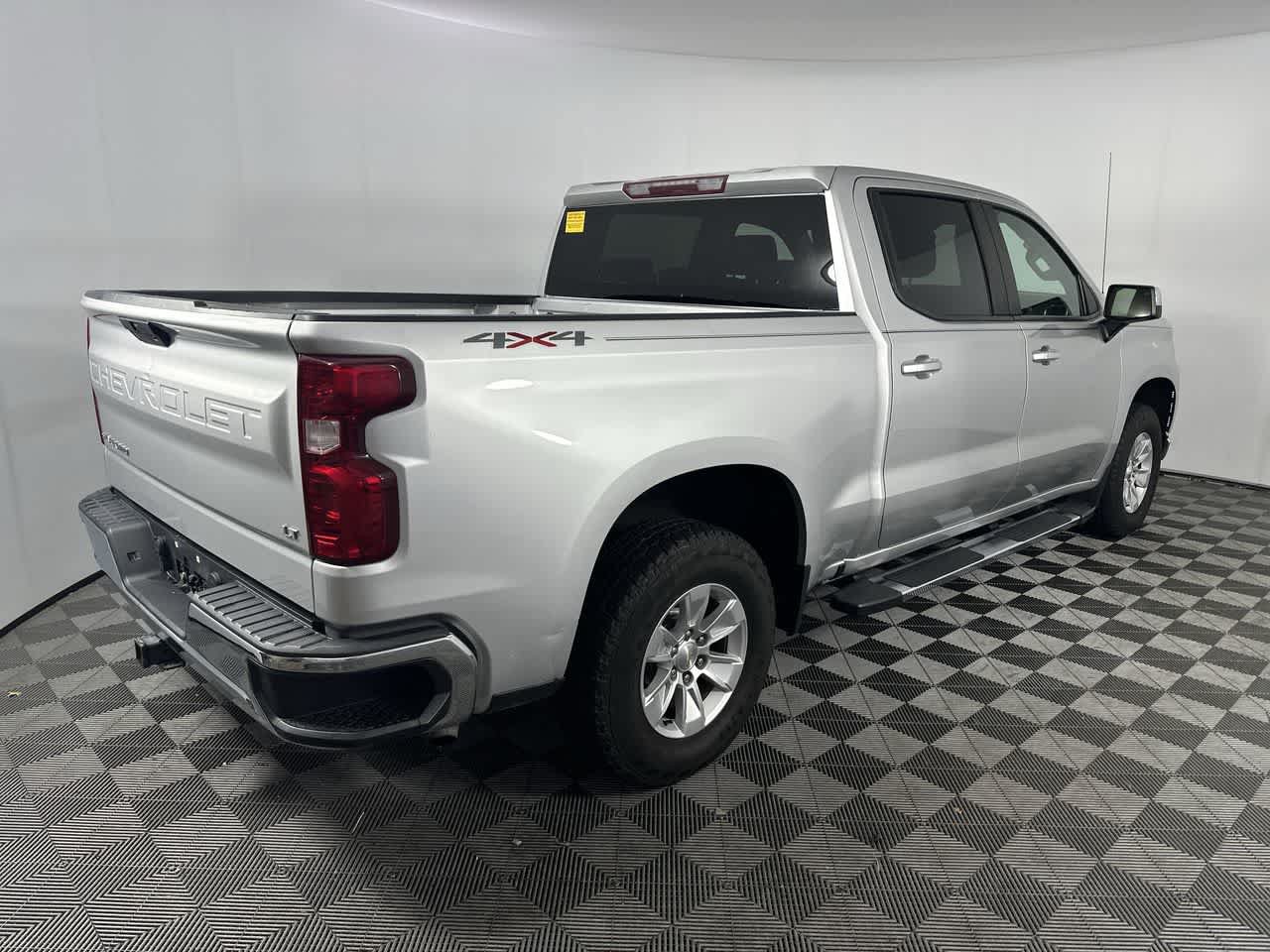 Used 2020 Chevrolet Silverado 1500 LT w/ All-Star Edition AWD/4WD image 8