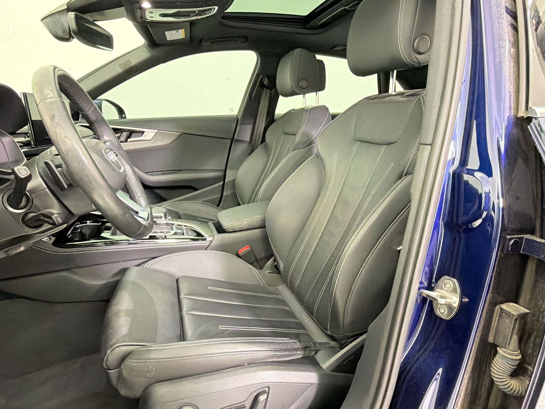 Used 2023 Audi A4 2.0T Premium Plus w/ Premium Plus Package image 5