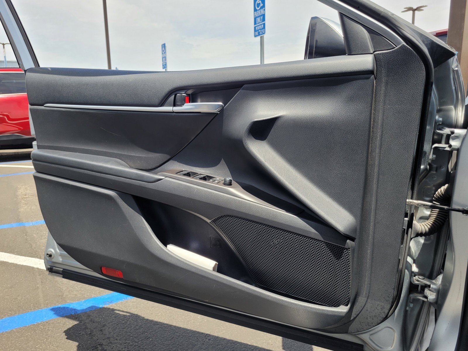 Used 2023 Toyota Camry SE w/ Convenience Package FWD image 25