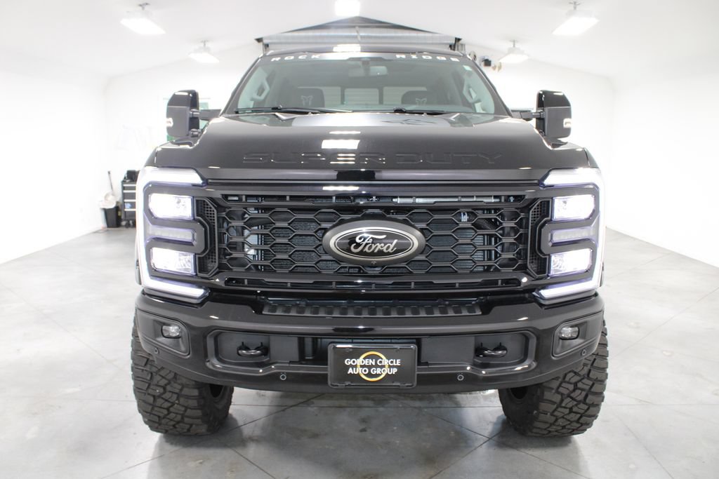 New 2026 Ford F250 Lariat w/ Black Appearance Package AWD/4WD image 2