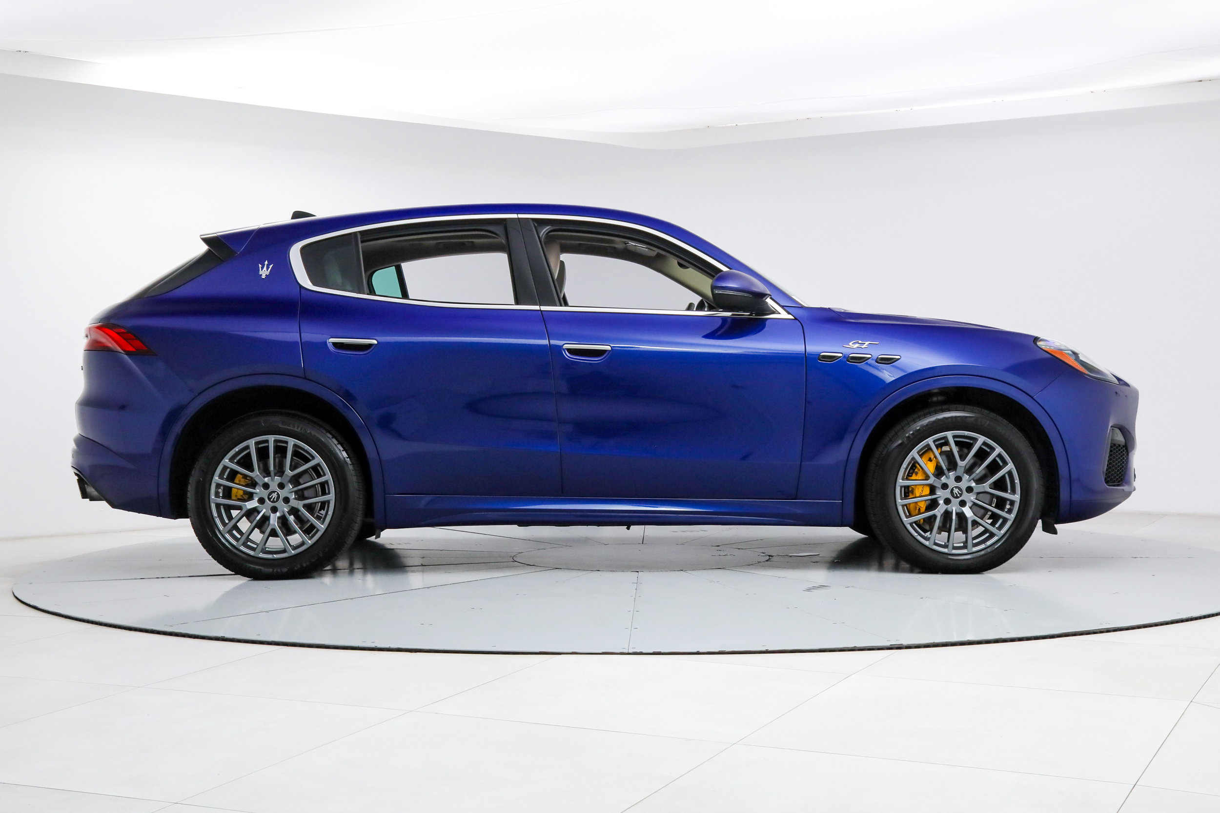 Used 2023 Maserati Grecale Modena AWD/4WD image 6