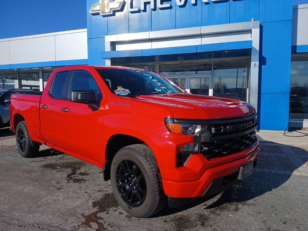 Certified 2023 Chevrolet Silverado 1500 Custom image 2