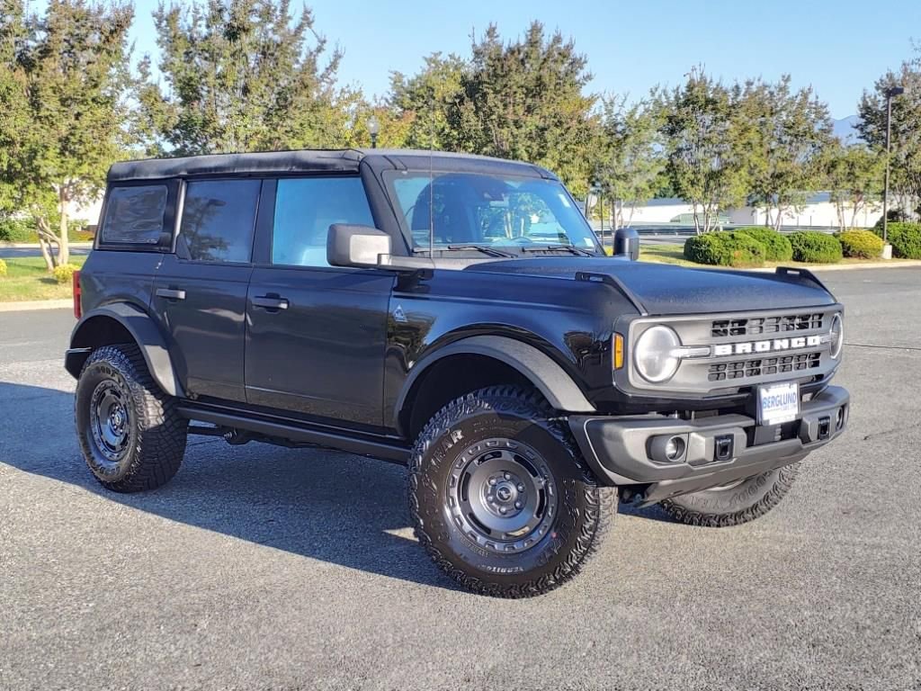 New 2024 Ford Bronco Black Diamond image 2