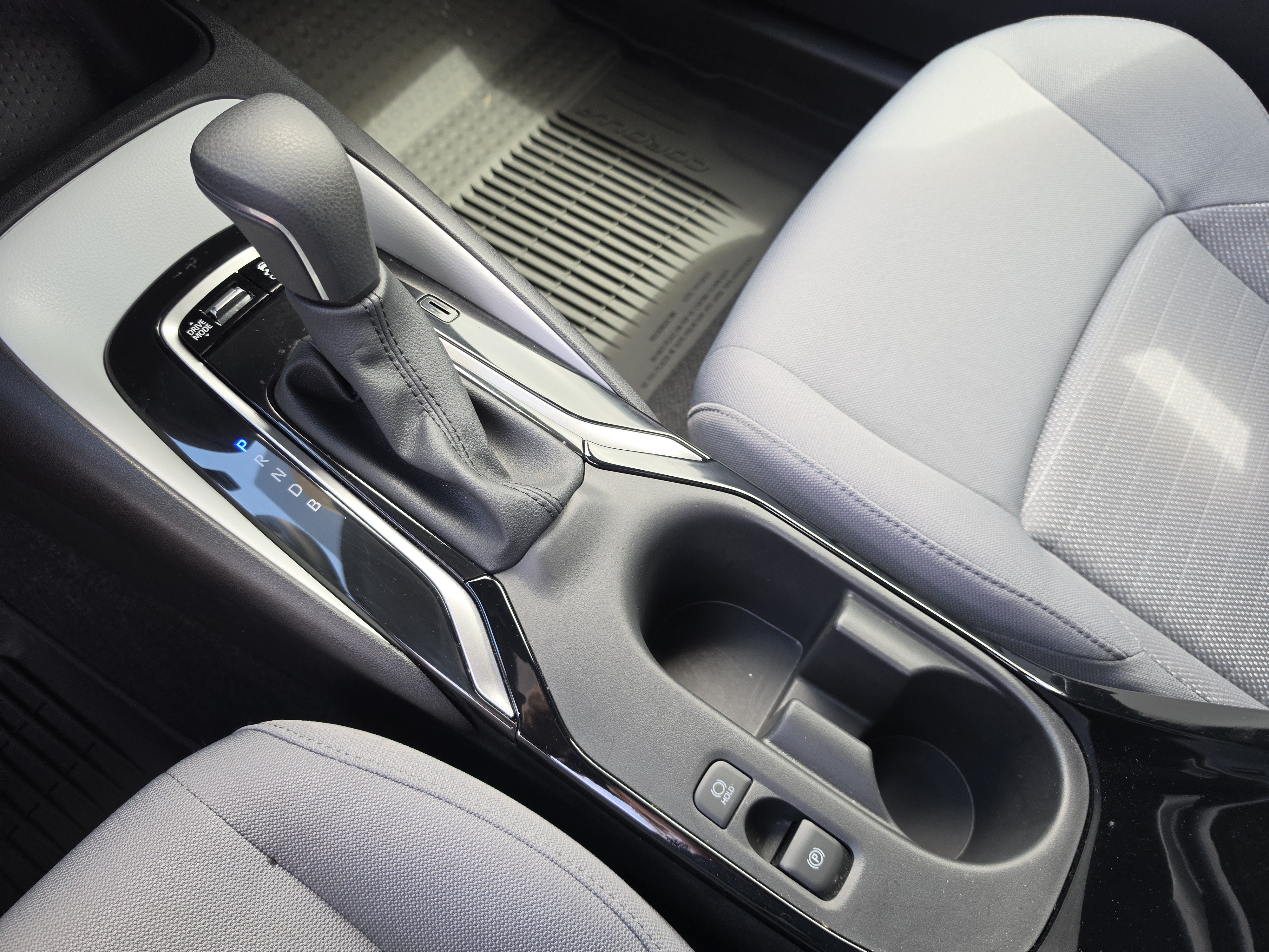 Certified 2025 Toyota Corolla SE FWD image 22
