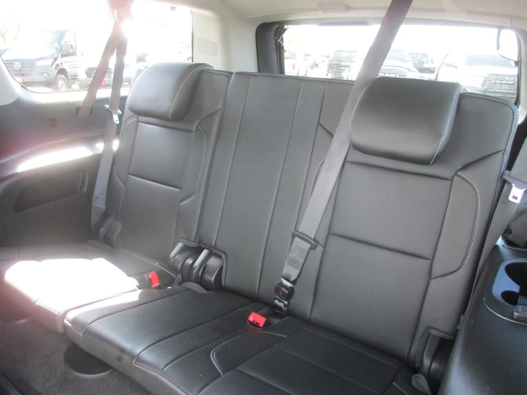 Used 2018 Chevrolet Suburban Premier image 24