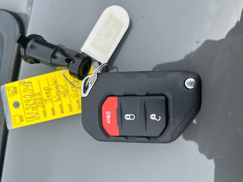 Used 2022 Jeep Wrangler Unlimited Rubicon 4xe image 32