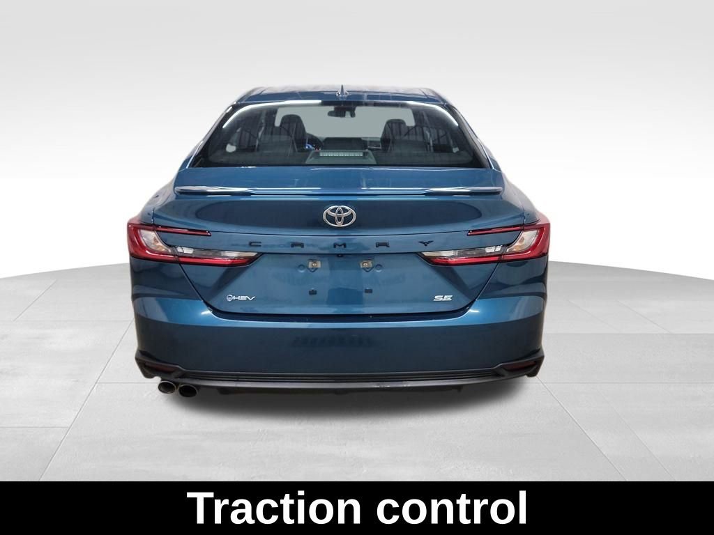 Used 2025 Toyota Camry SE image 6