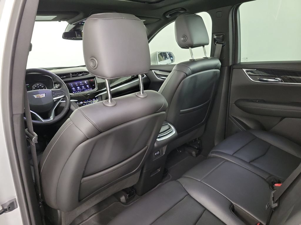 Used 2020 Cadillac XT6 Premium Luxury FWD image 13