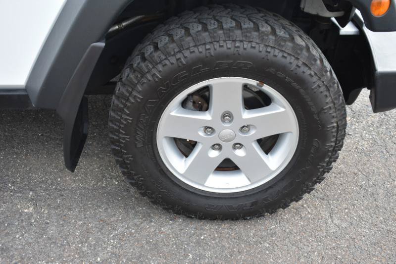 Used 2018 Jeep Wrangler Unlimited Sport S AWD/4WD image 17