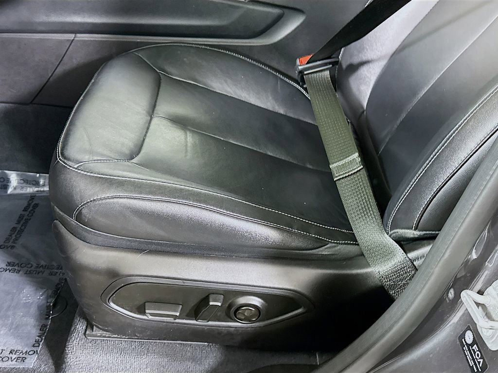 Used 2022 Jeep Grand Cherokee Limited 4xe image 26