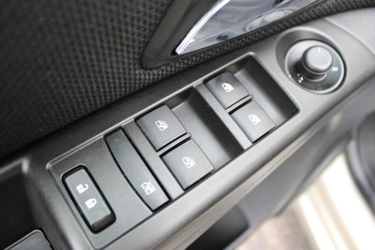 Used 2015 Chevrolet Cruze LT image 15