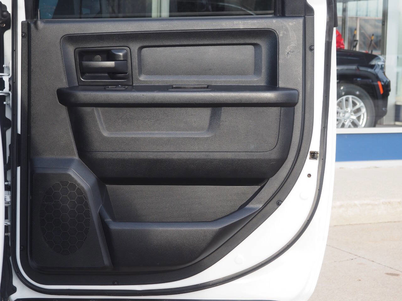 Used 2021 RAM 2500 Tradesman w/ Chrome Appearance Group image 15