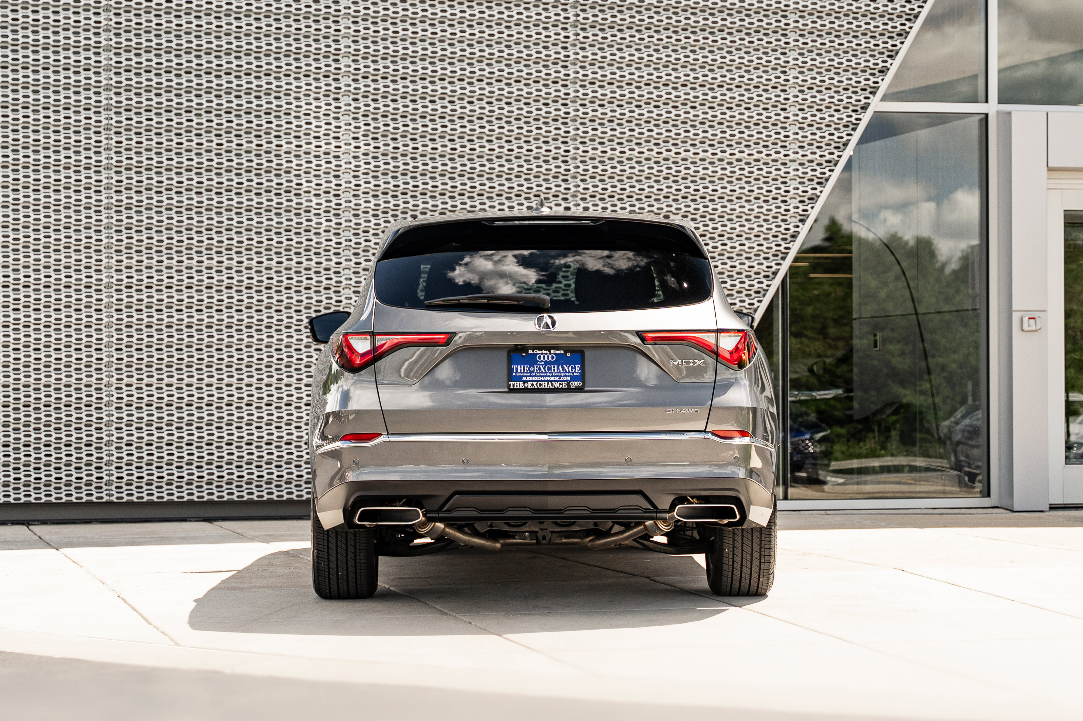 Used 2024 Acura MDX SH-AWD w/ Technology Package image 33