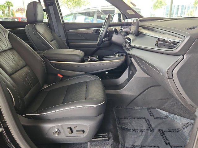 Certified 2025 Buick Enclave Avenir w/ LPO, All-Weather Package FWD image 30