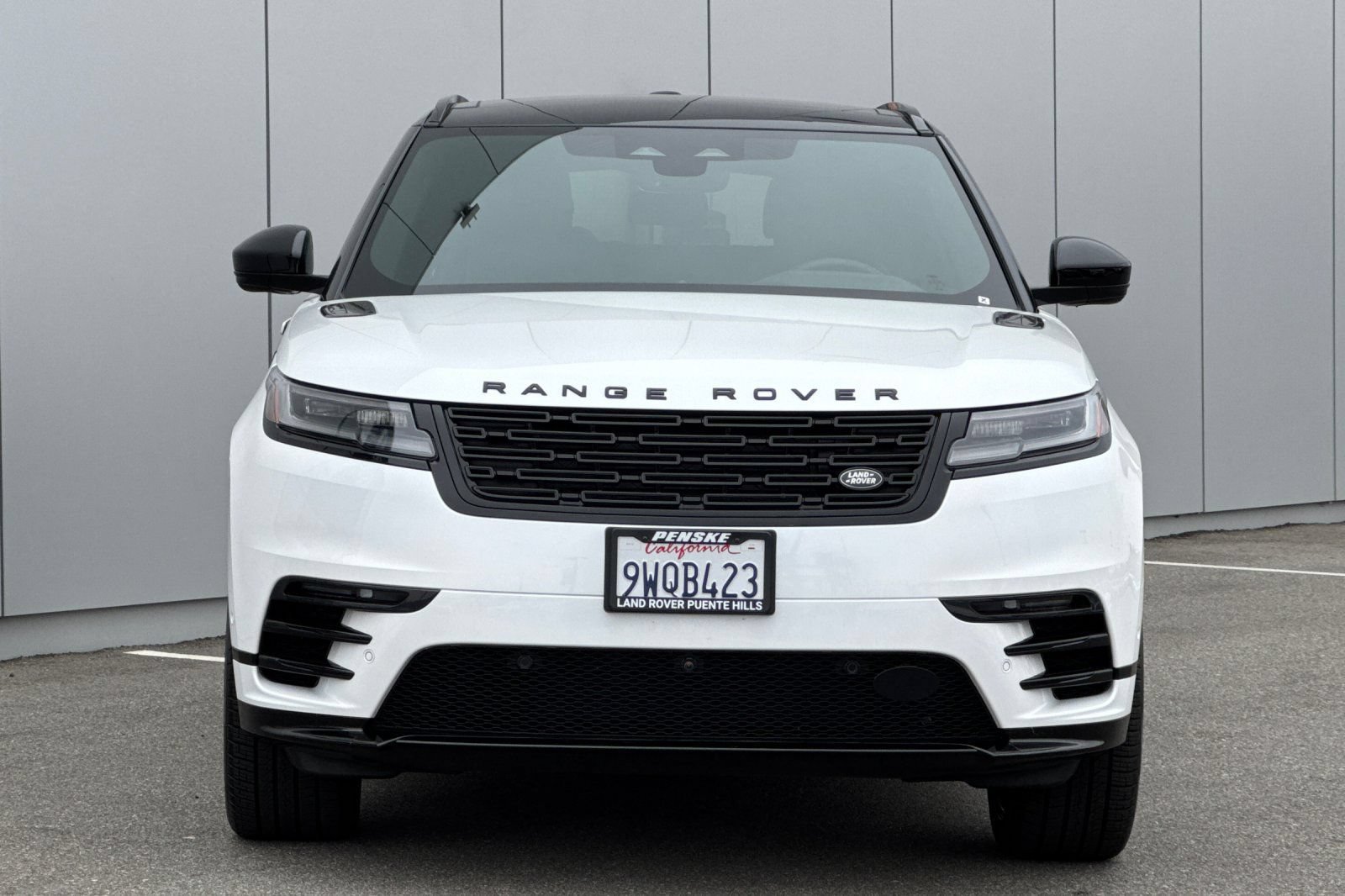 Certified 2026 Land Rover Range Rover Velar Dynamic SE AWD/4WD image 8