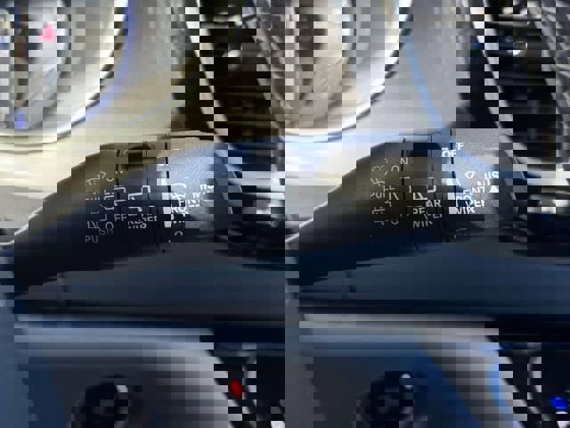 Used 2023 Chrysler Pacifica Touring-L image 23