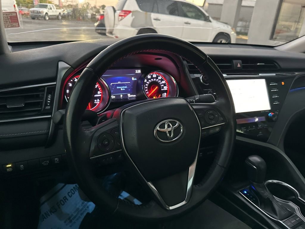 Used 2019 Toyota Camry XSE image 29