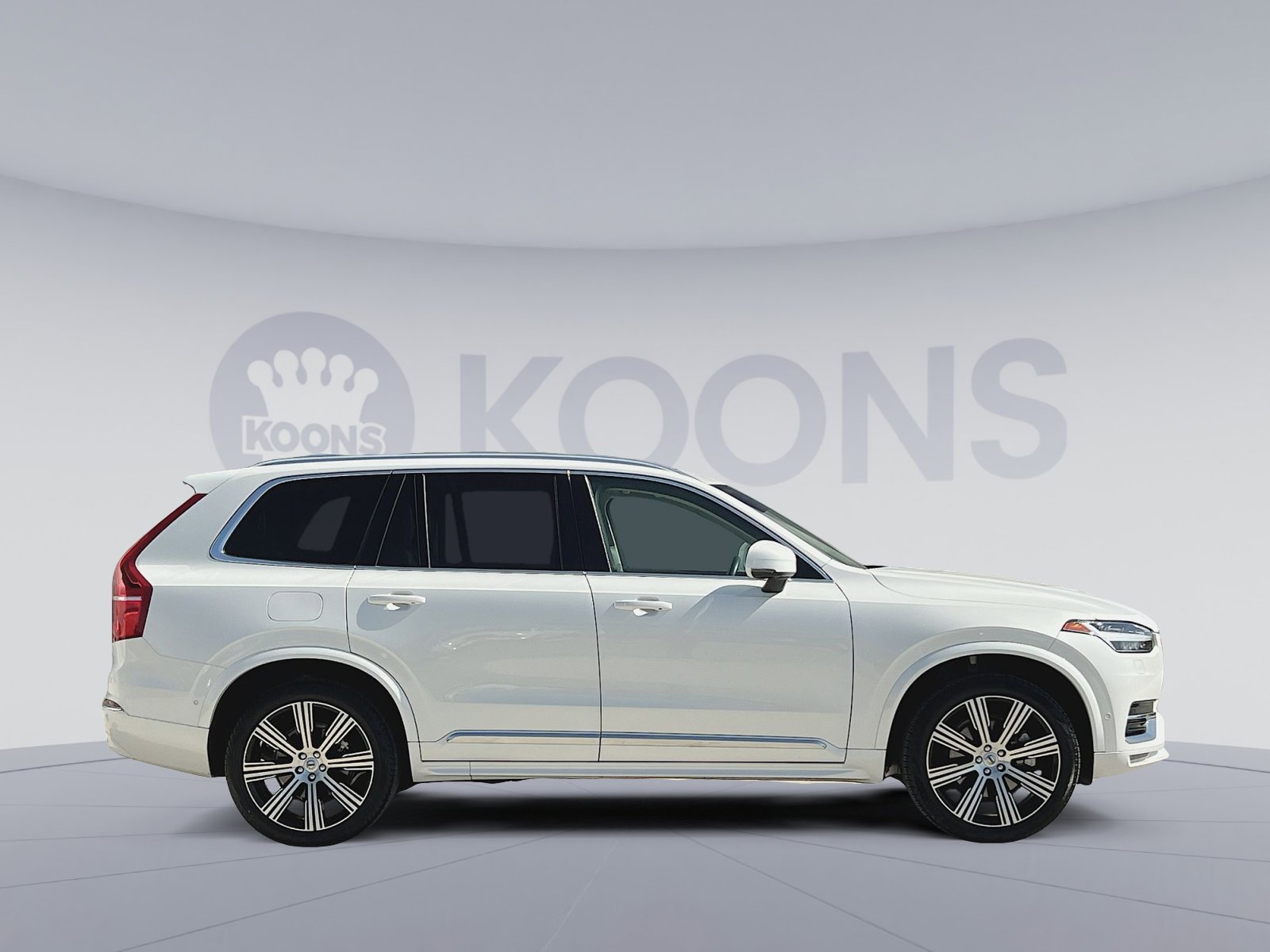 Used 2023 Volvo XC90 B6 Ultimate w/ Protection Package Premier image 8