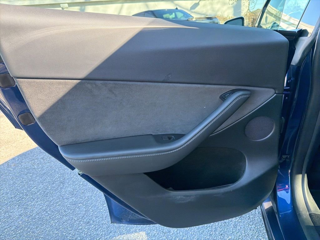 Used 2024 Tesla Model Y Long Range image 20