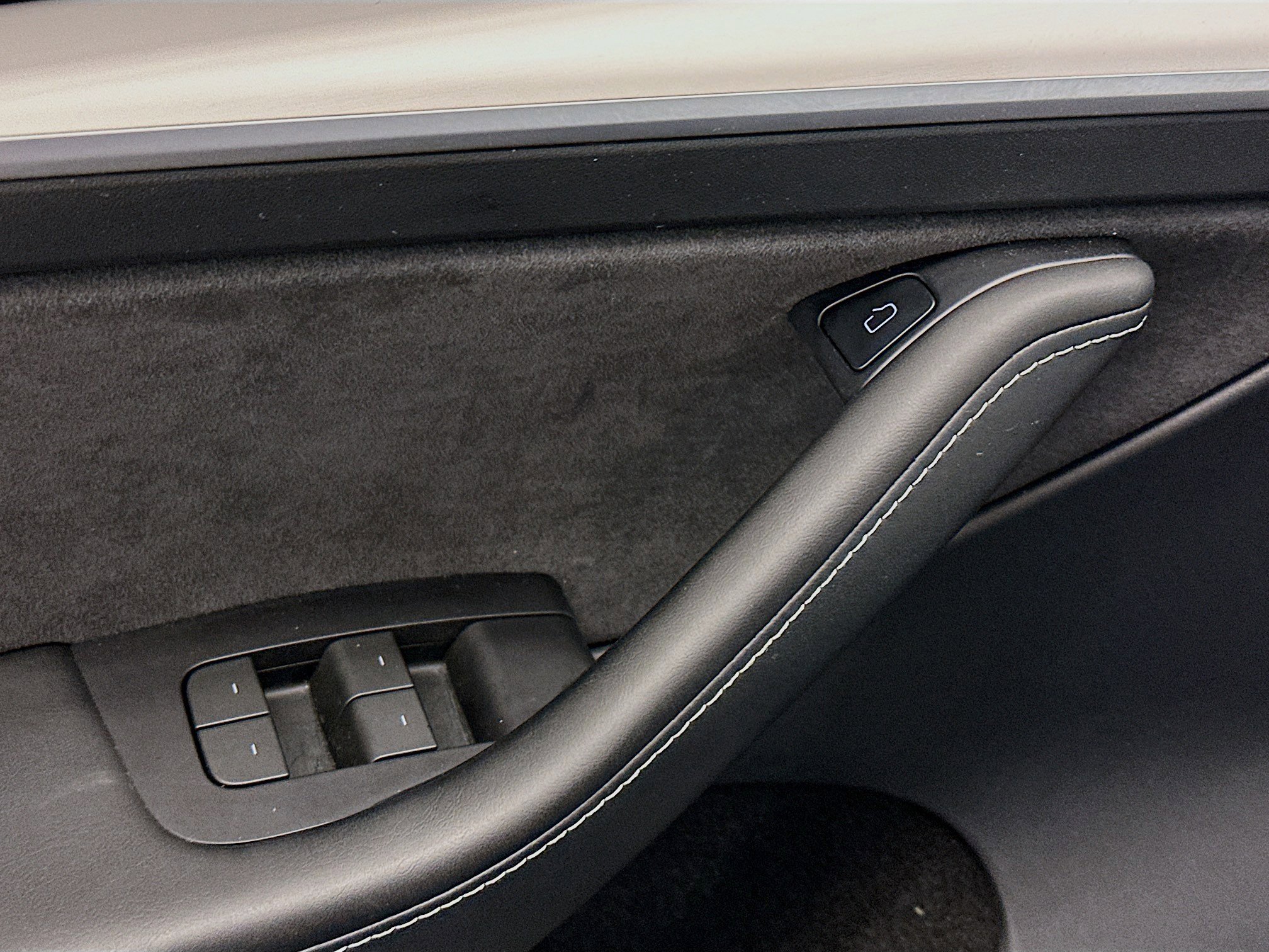 Used 2023 Tesla Model Y Performance image 15