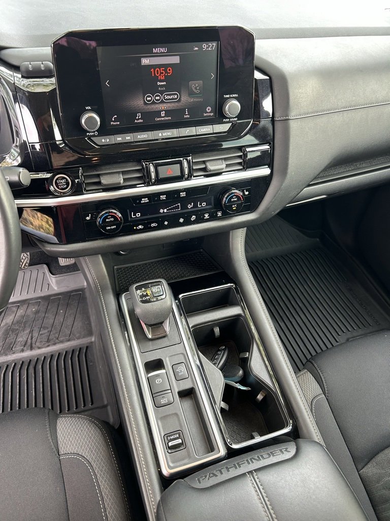 Used 2022 Nissan Pathfinder SV image 22