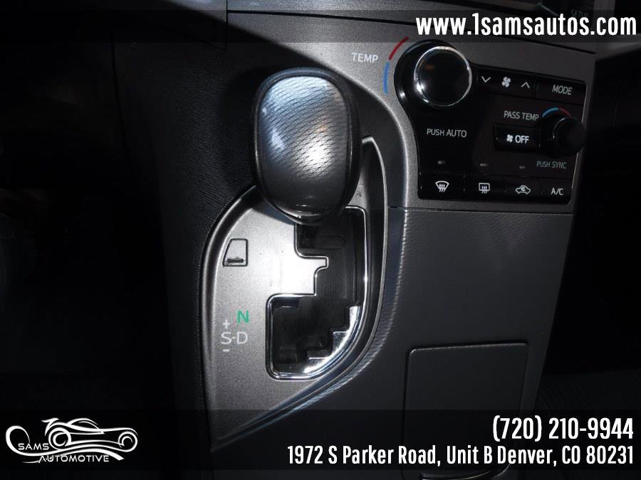 Used 2014 Toyota Venza LE FWD image 13