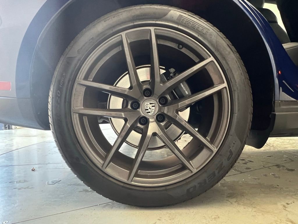 Used 2023 Porsche Macan Turbo image 27