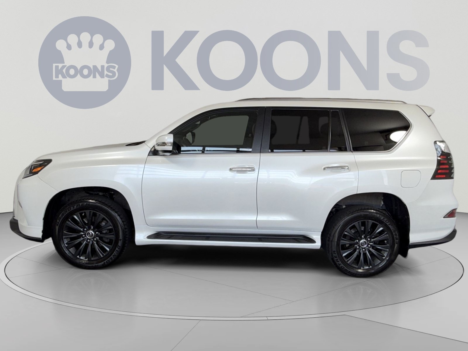 Used 2023 Lexus GX 460 Luxury w/ Sport Design Package AWD/4WD image 2