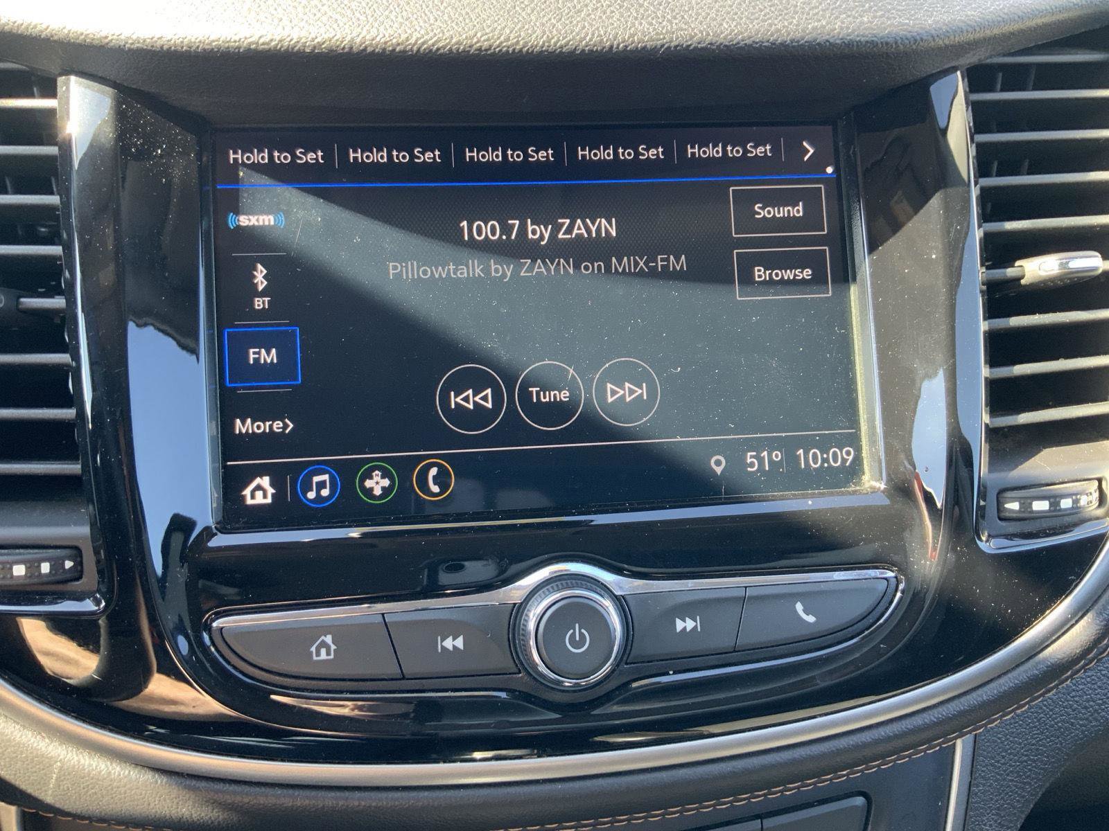 Used 2018 Chevrolet Trax LT w/ LT Convenience Package FWD image 32