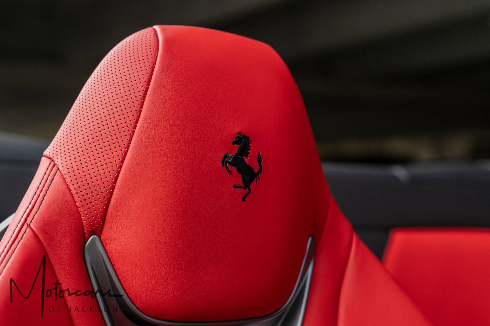 Used 2019 Ferrari Portofino image 40