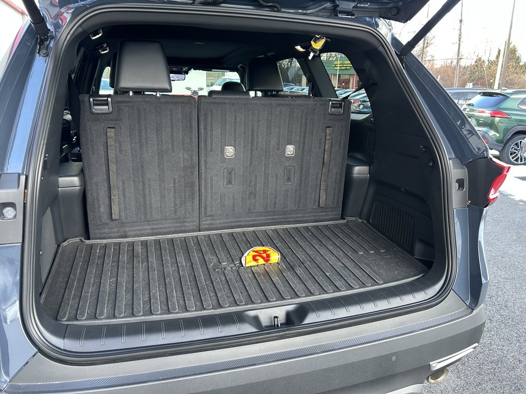 Used 2024 Toyota Grand Highlander AWD Hybrid image 12