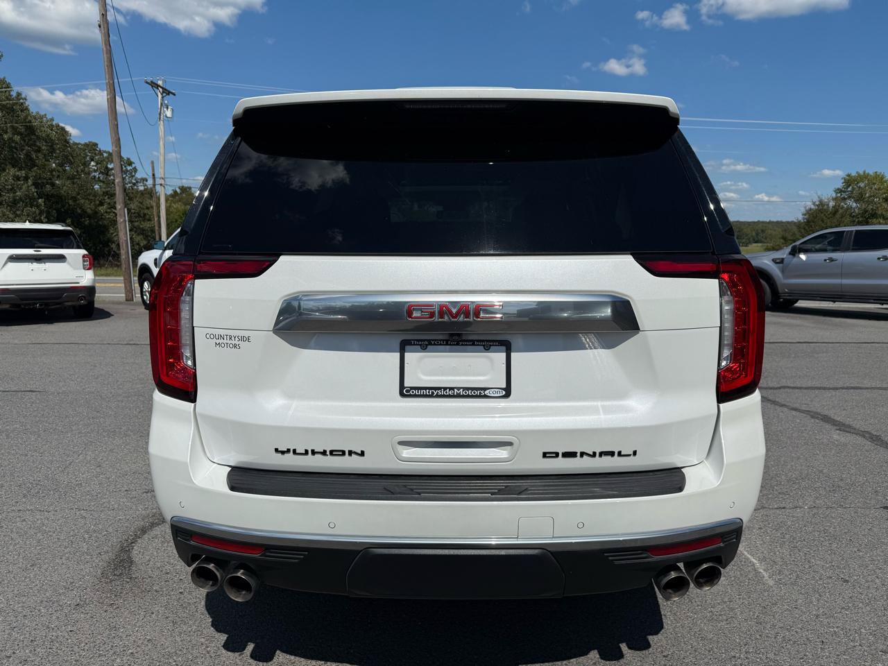 Used 2023 GMC Yukon Denali RWD image 5