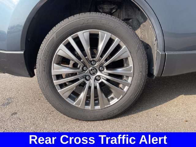 Used 2024 Toyota Venza Limited AWD/4WD image 37