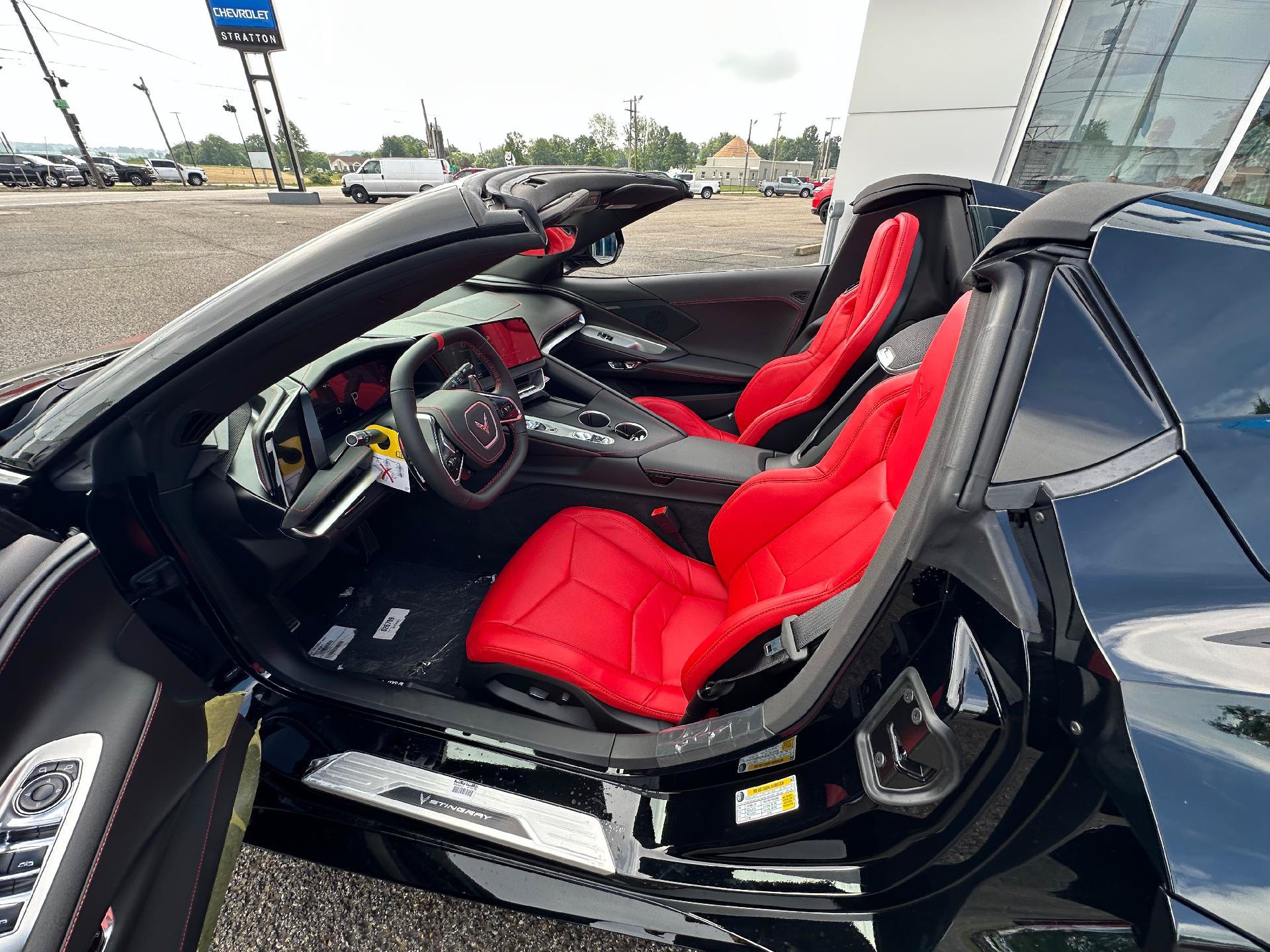 New 2027 Chevrolet Corvette Stingray Convertible w/ Battery Protection Package RWD image 27
